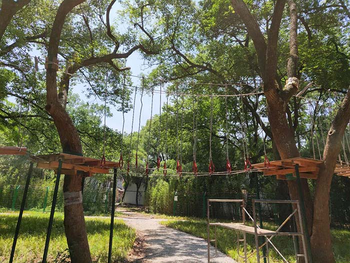 戶(hù)外游樂(lè )設備